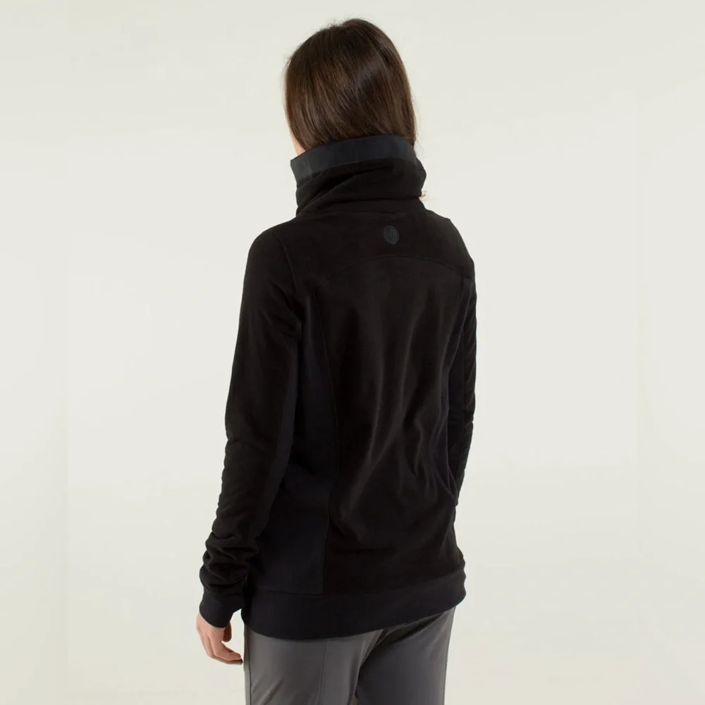 Lululemon Post Chaturanga Pullover Black size 4